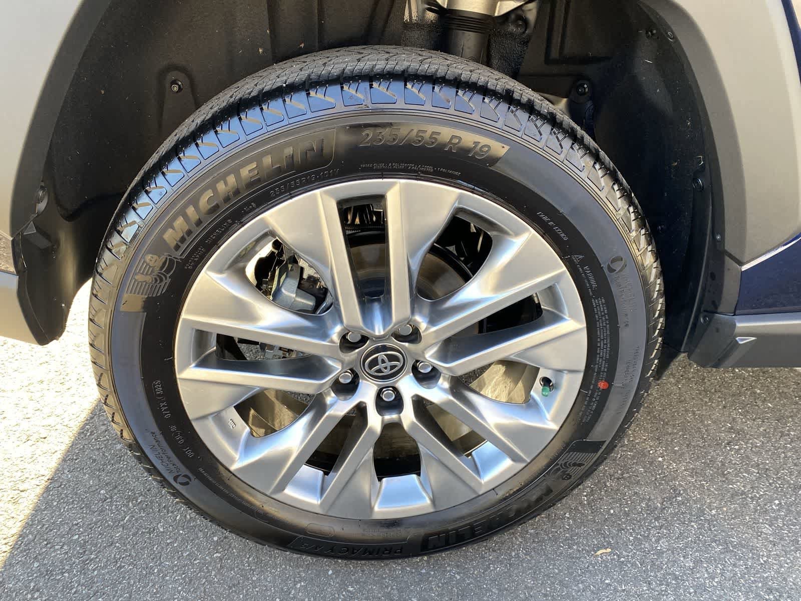 Thumbnail: 2025 Toyota RAV4 - 17