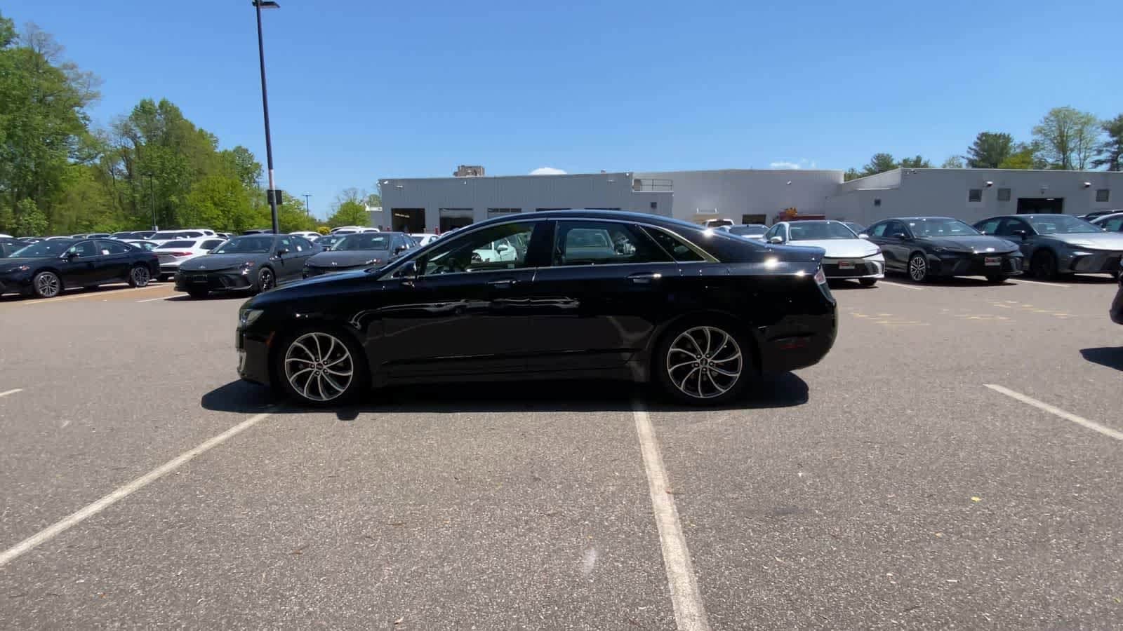 Thumbnail: 2019 Lincoln MKZ - 5