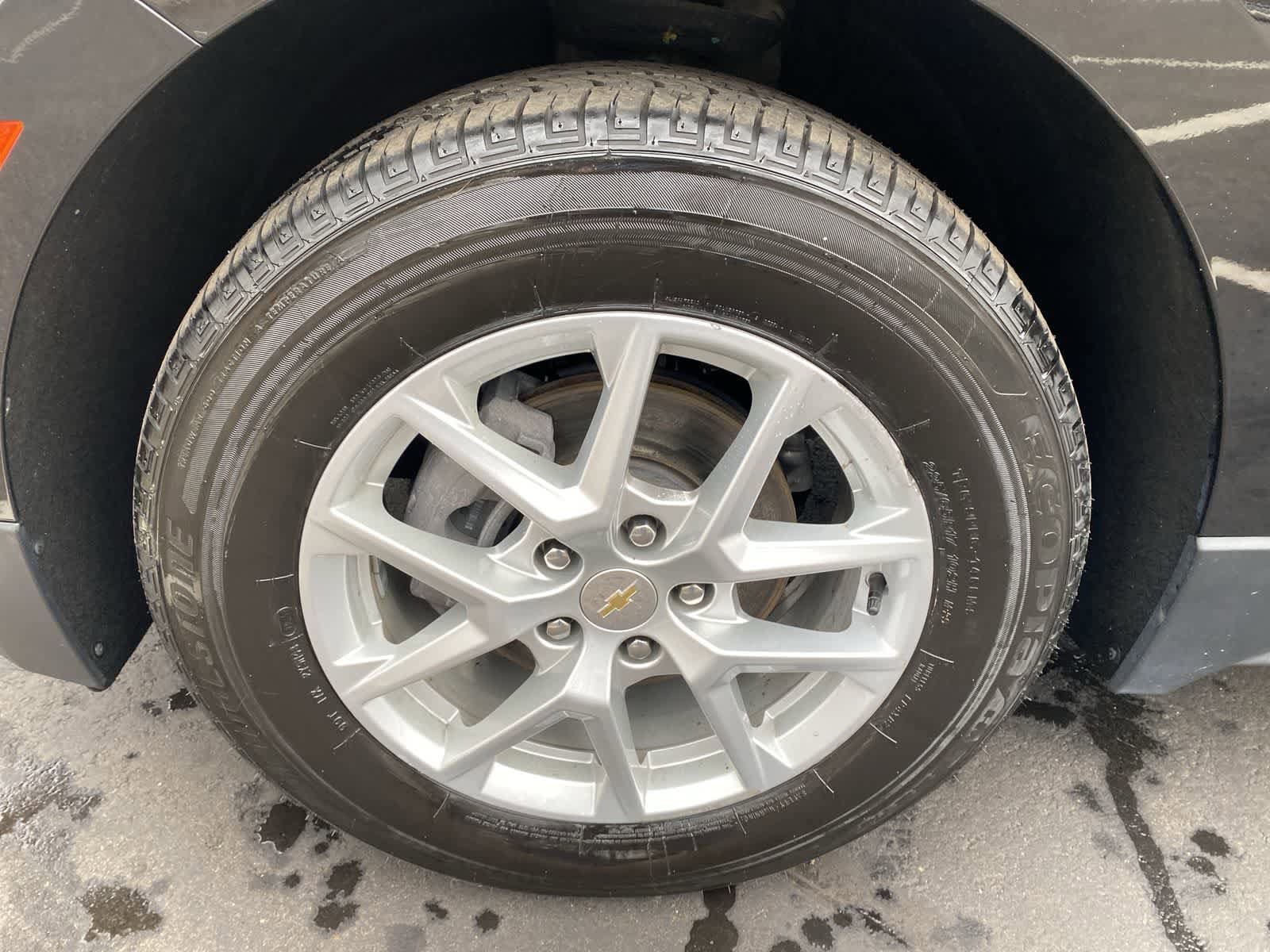 Thumbnail: 2022 Chevrolet Equinox - 16