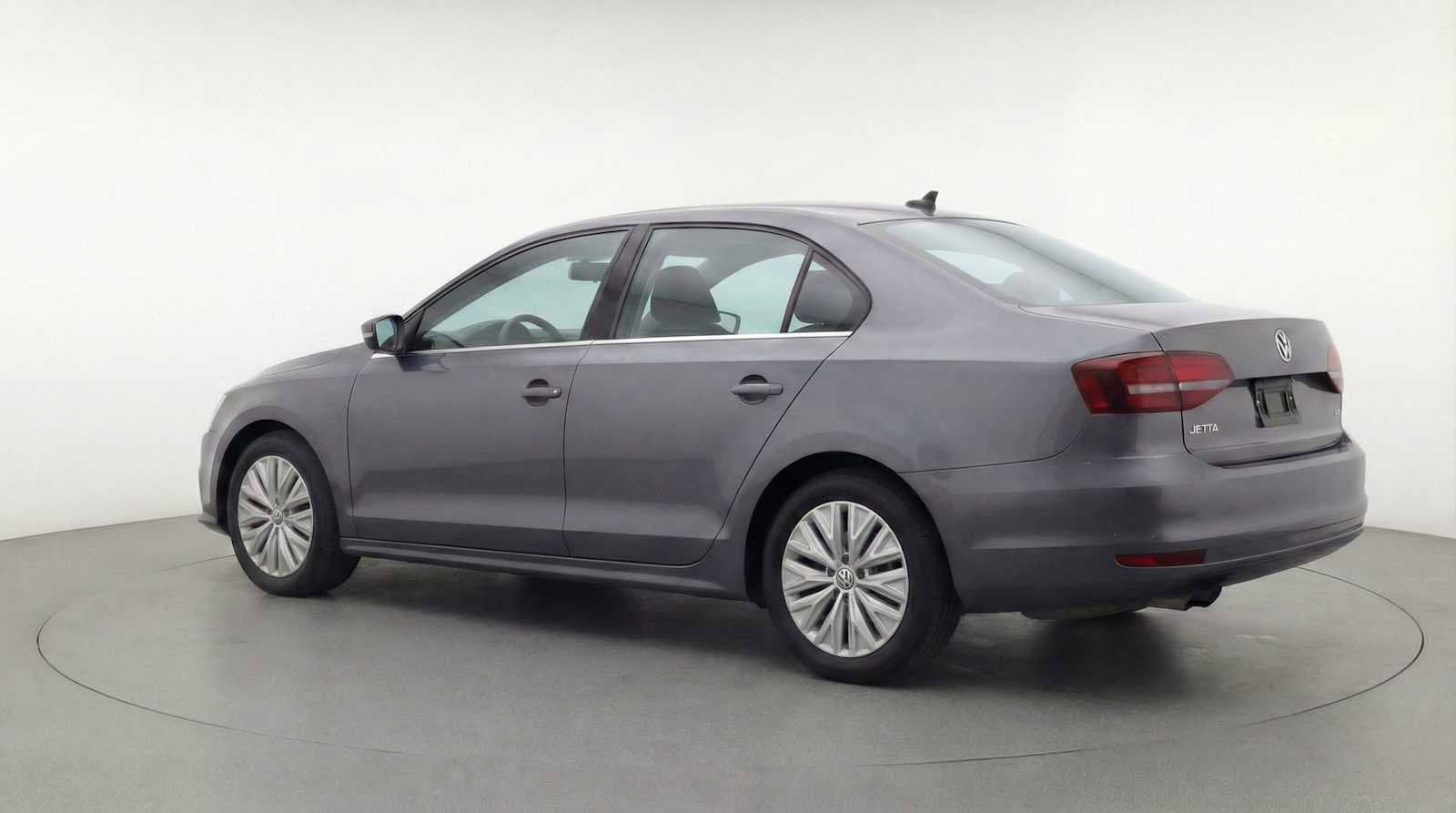 Thumbnail: 2019 Volkswagen Jetta - 4