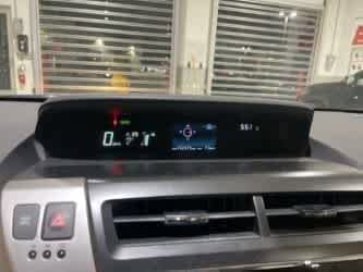 Thumbnail: 2015 Toyota Prius v - 26