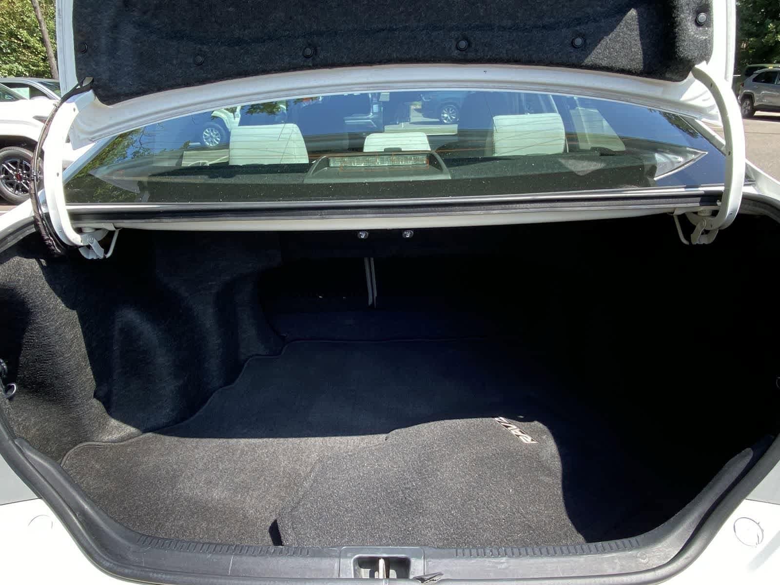 Thumbnail: 2013 Toyota Camry - 10