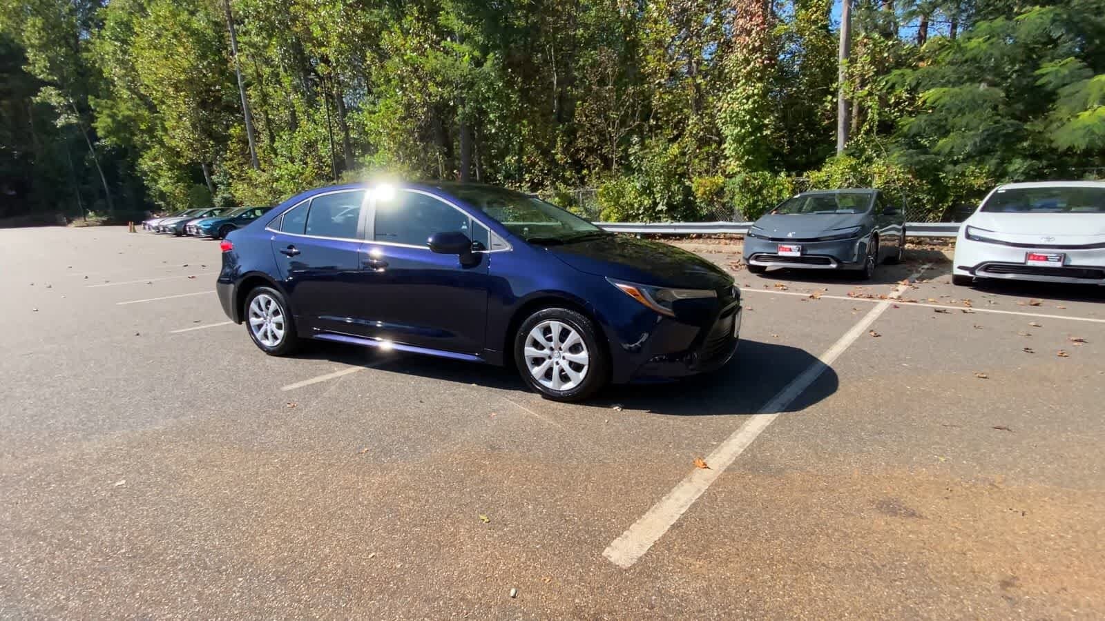 2024 Toyota Corolla LE photo 2