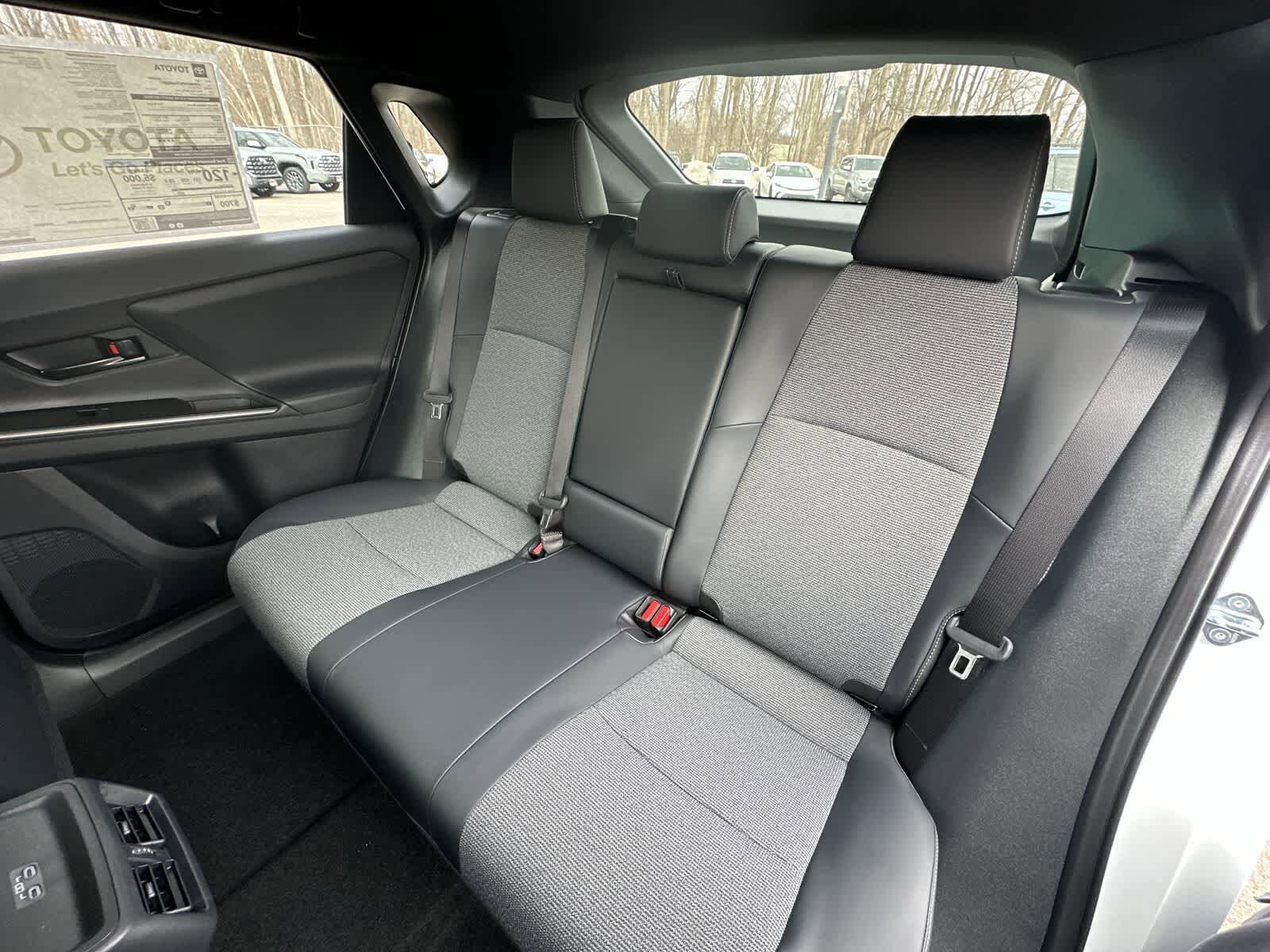 Thumbnail: 2026 Toyota bZ - 32