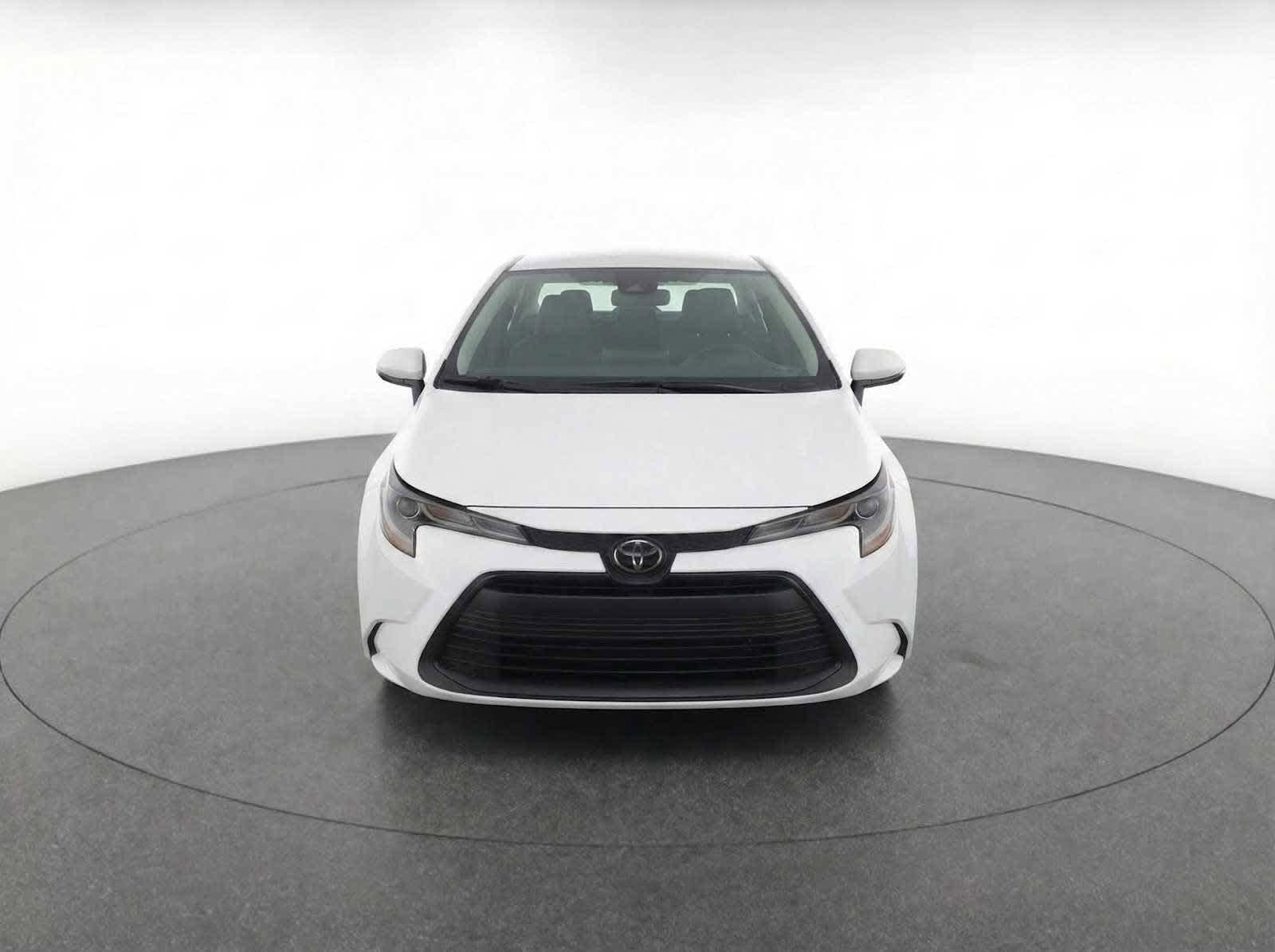 Thumbnail: 2024 Toyota Corolla - 3