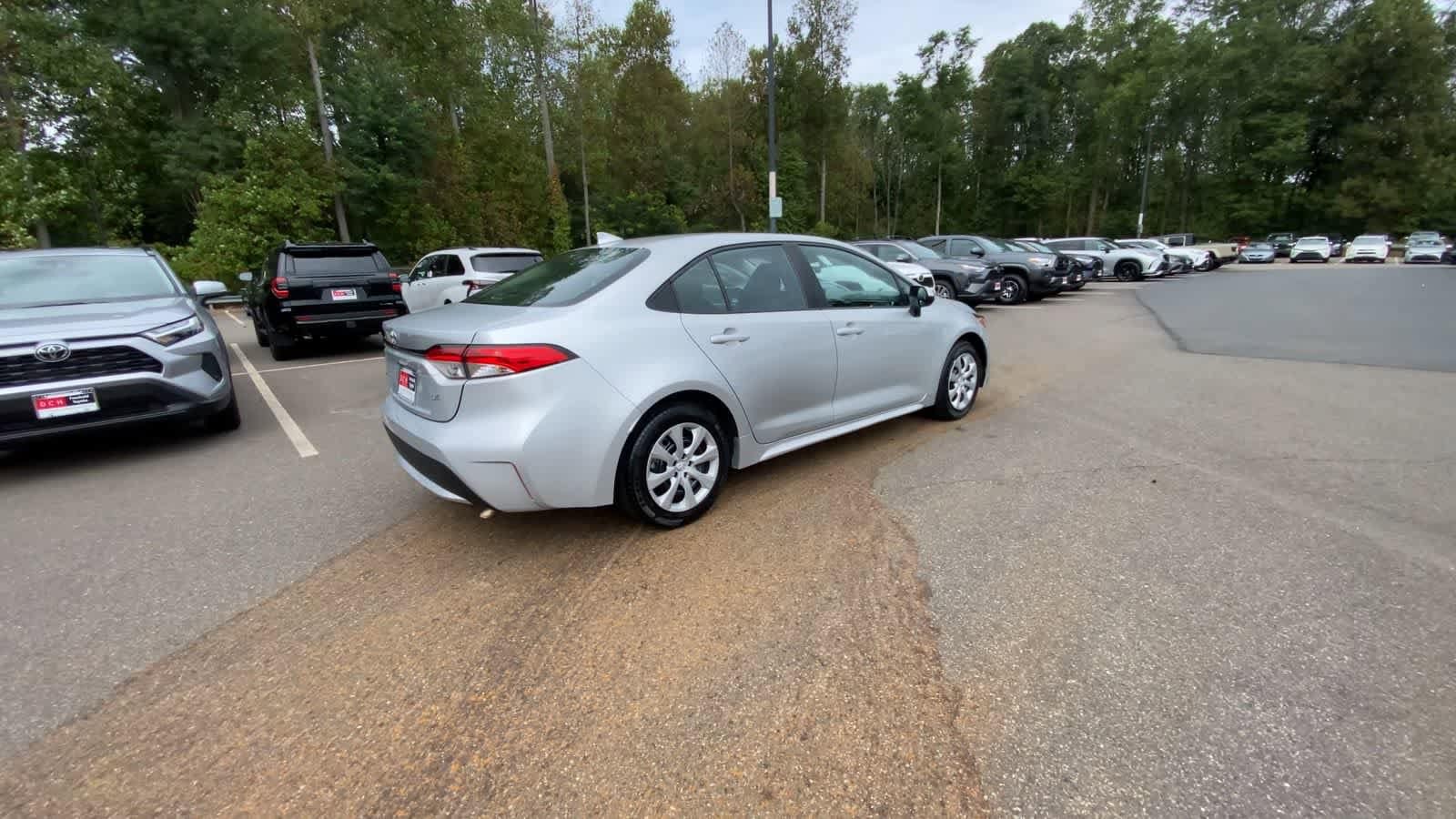 Thumbnail: 2022 Toyota Corolla - 8