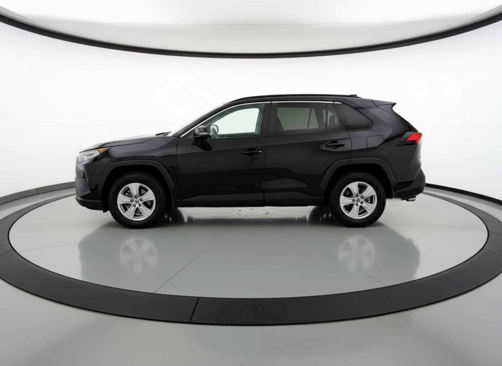 Thumbnail: 2025 Toyota RAV4 - 6