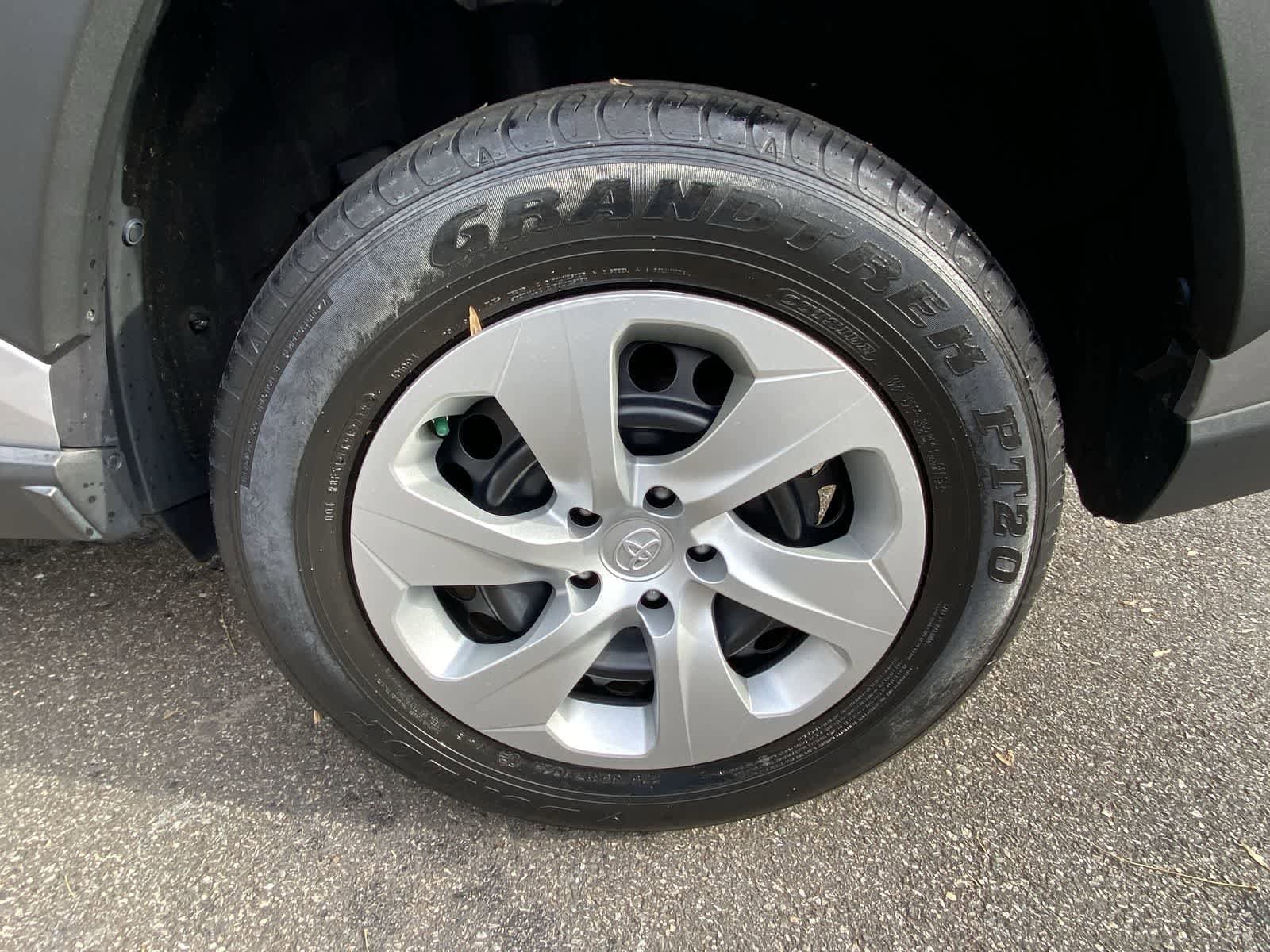 Thumbnail: 2020 Toyota RAV4 - 22