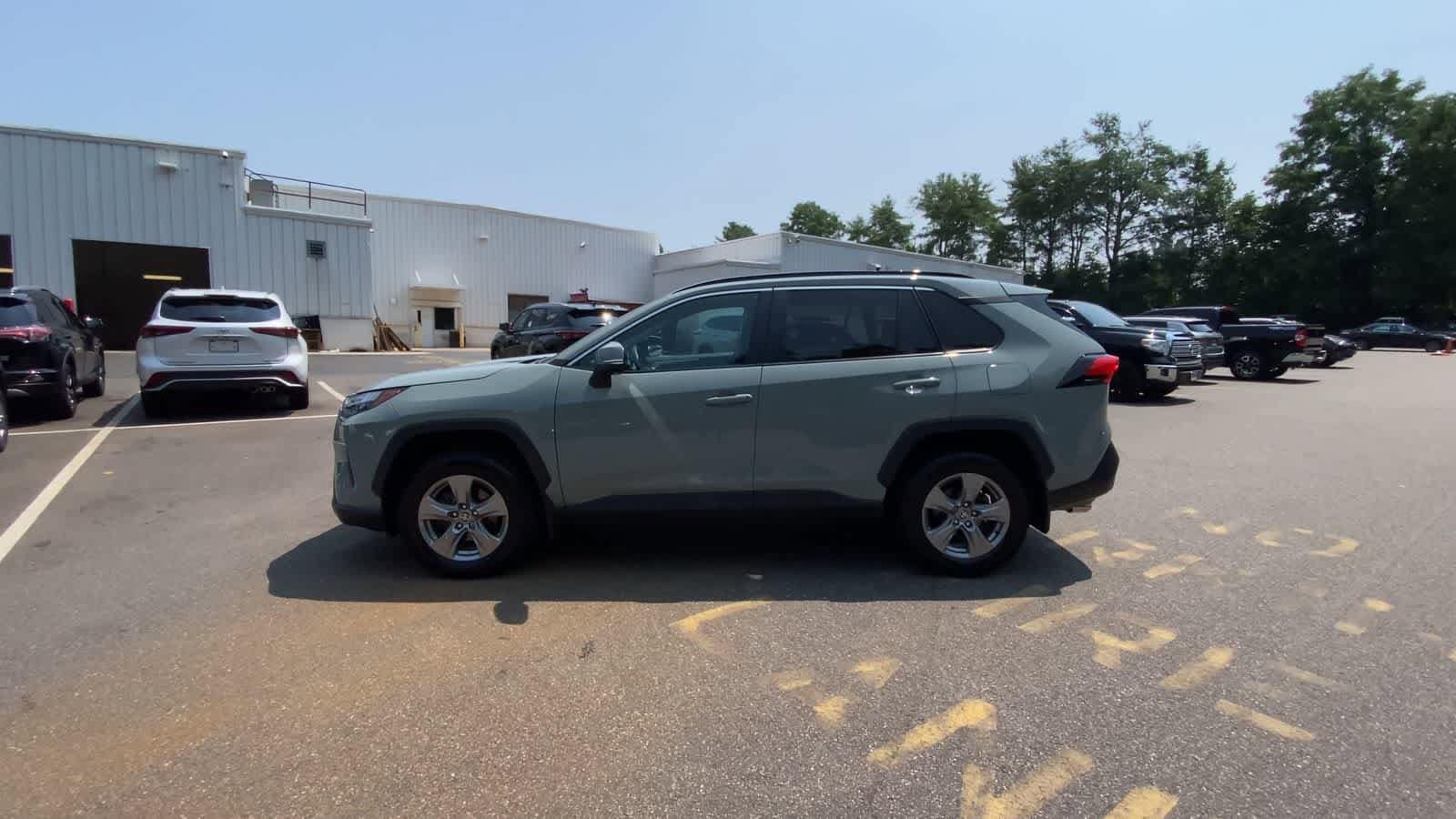 Thumbnail: 2022 Toyota RAV4 - 5