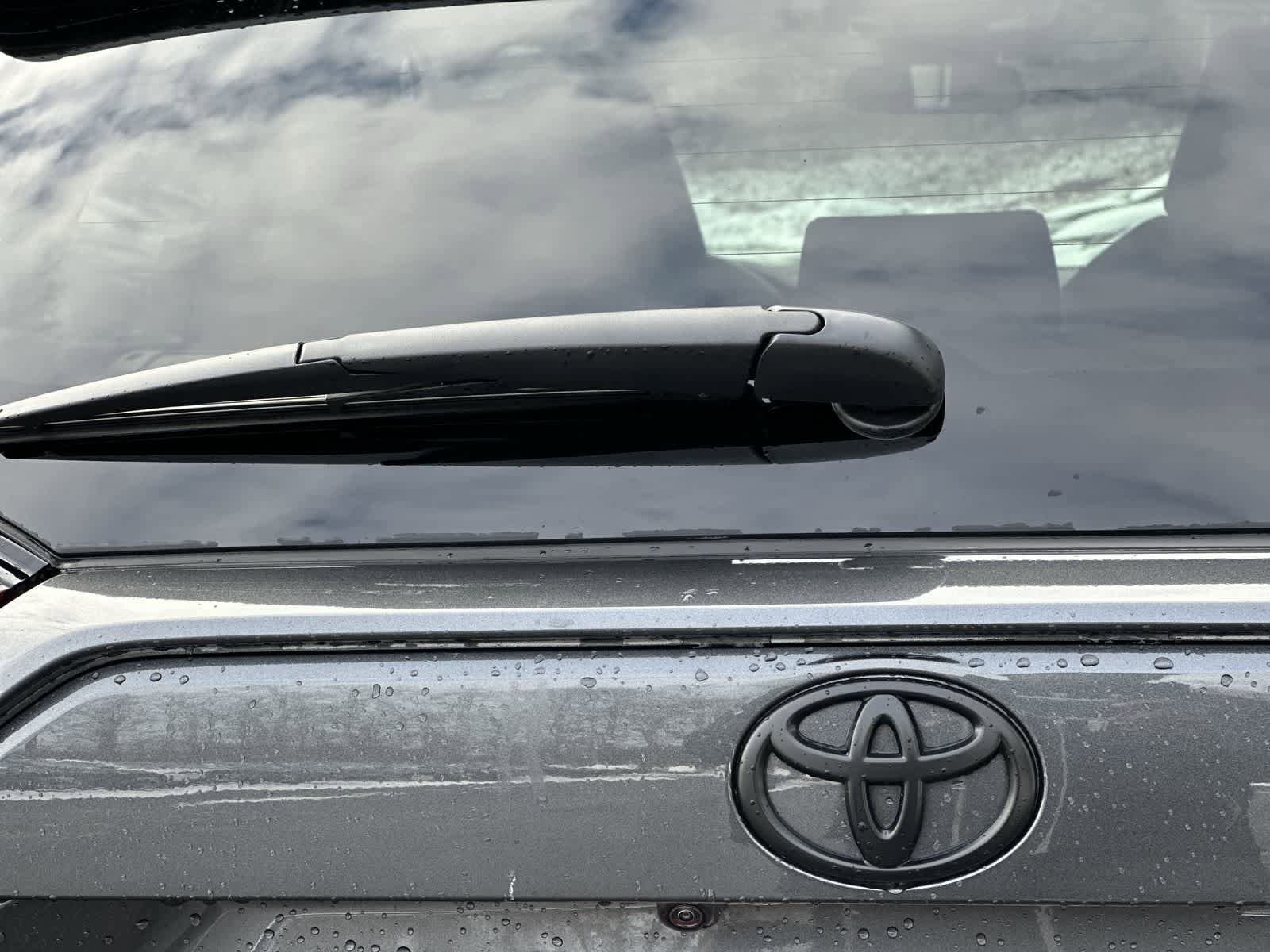 Thumbnail: 2025 Toyota RAV4 - 20