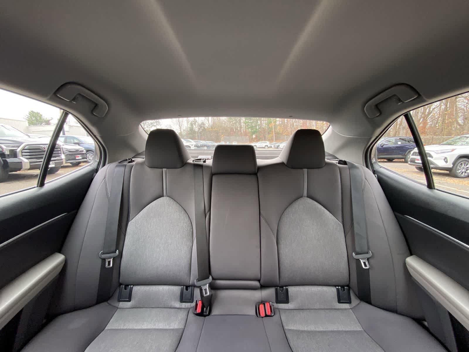 Thumbnail: 2023 Toyota Camry - 32