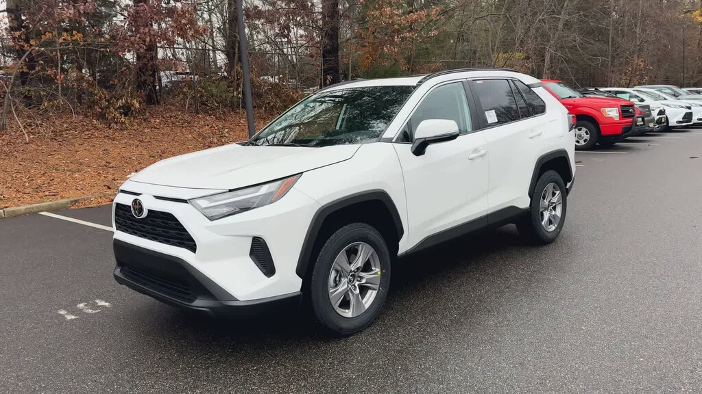 New 2025 Toyota RAV4 XLE SUV