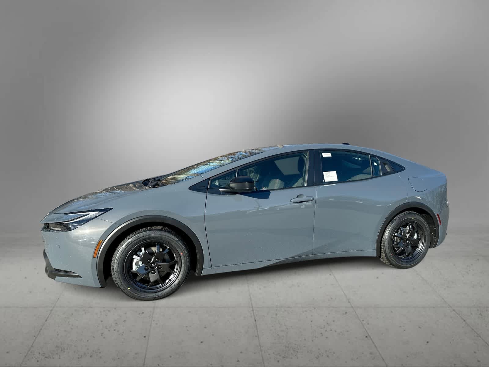 2026 Toyota Prius SE's photo