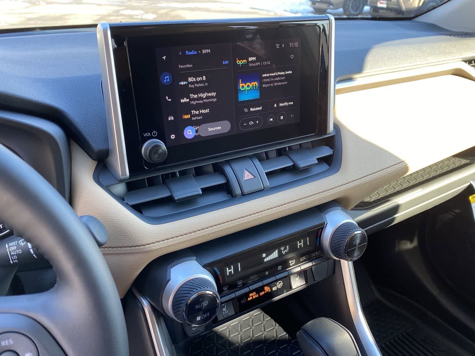 Thumbnail: 2025 Toyota RAV4 - 27