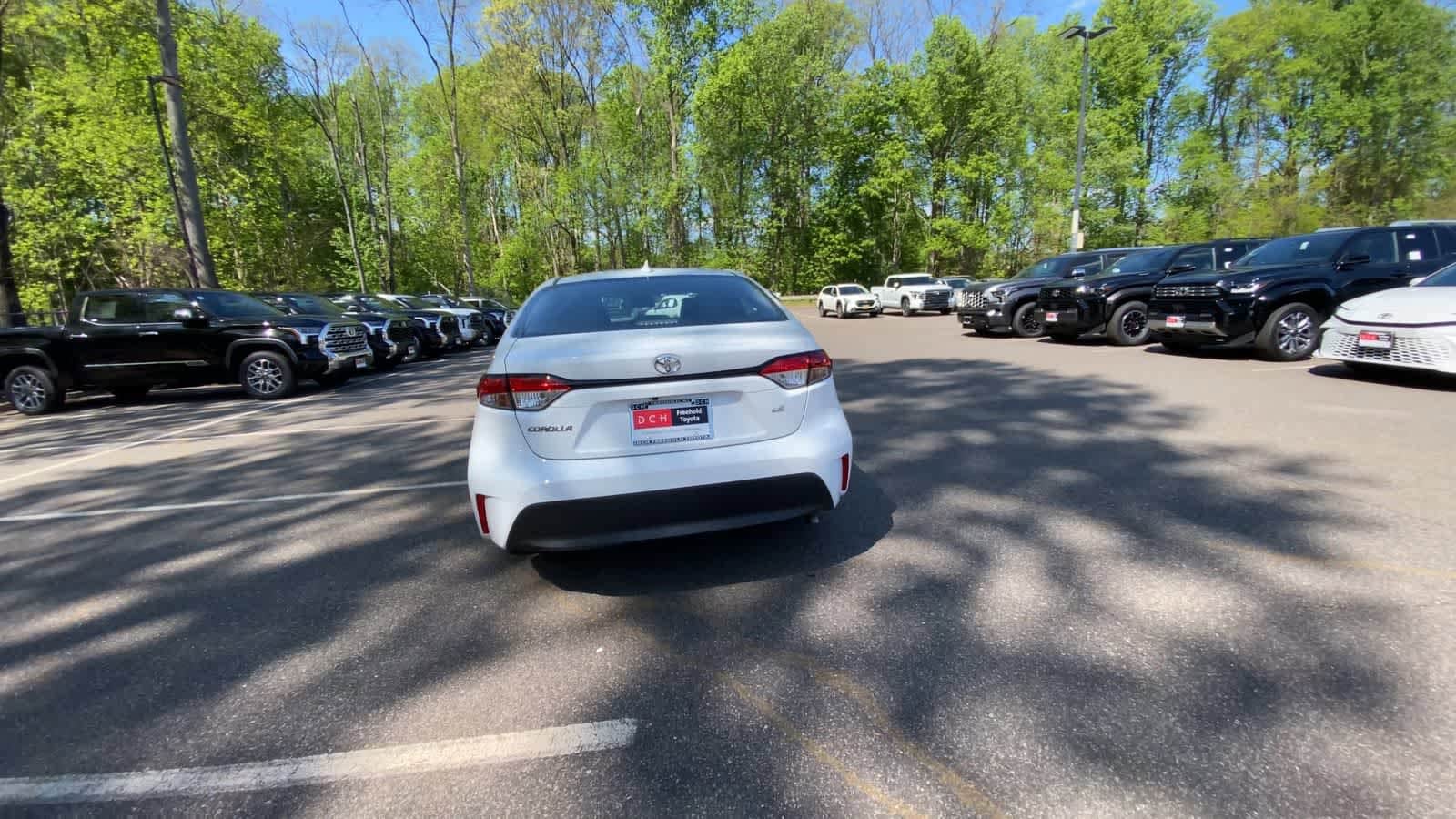 2024 Toyota Corolla LE - Photo 14