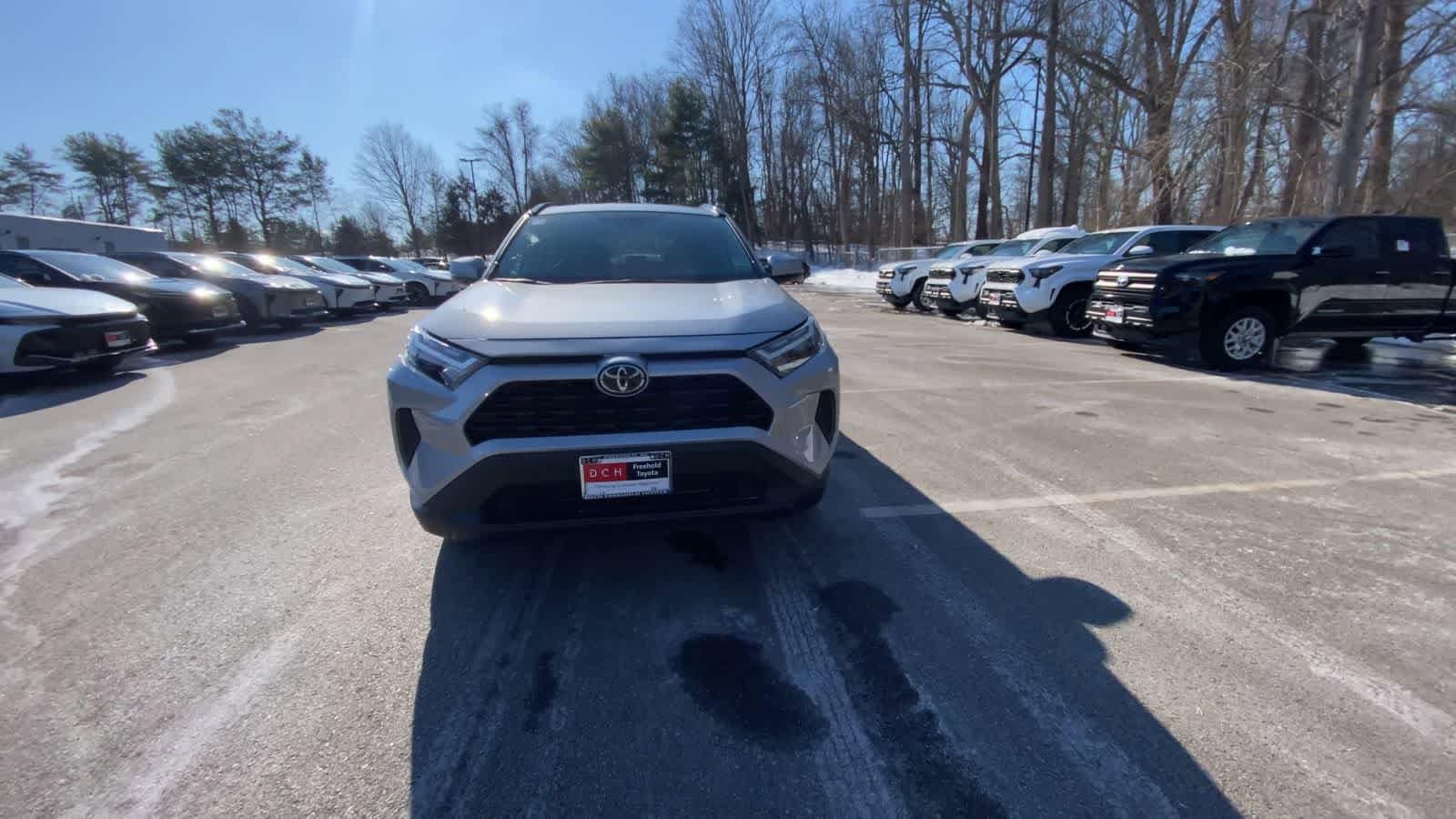 Thumbnail: 2025 Toyota RAV4 - 6