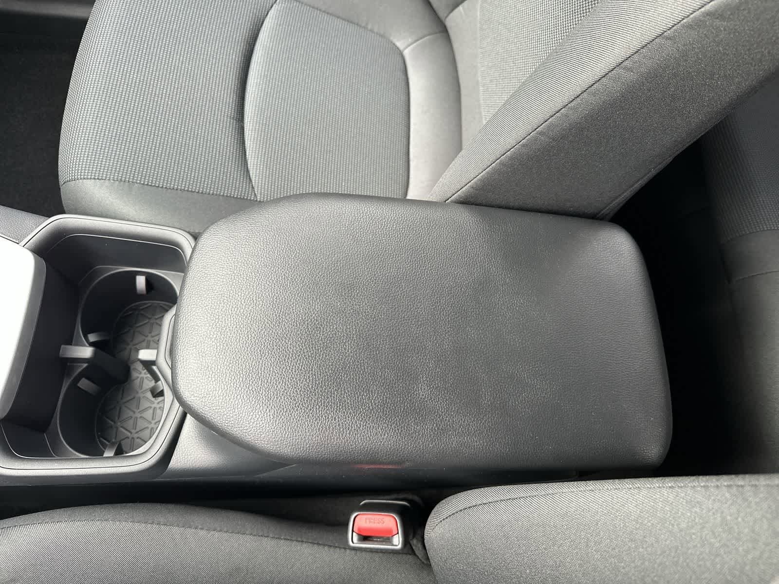 Thumbnail: 2025 Toyota RAV4 - 23