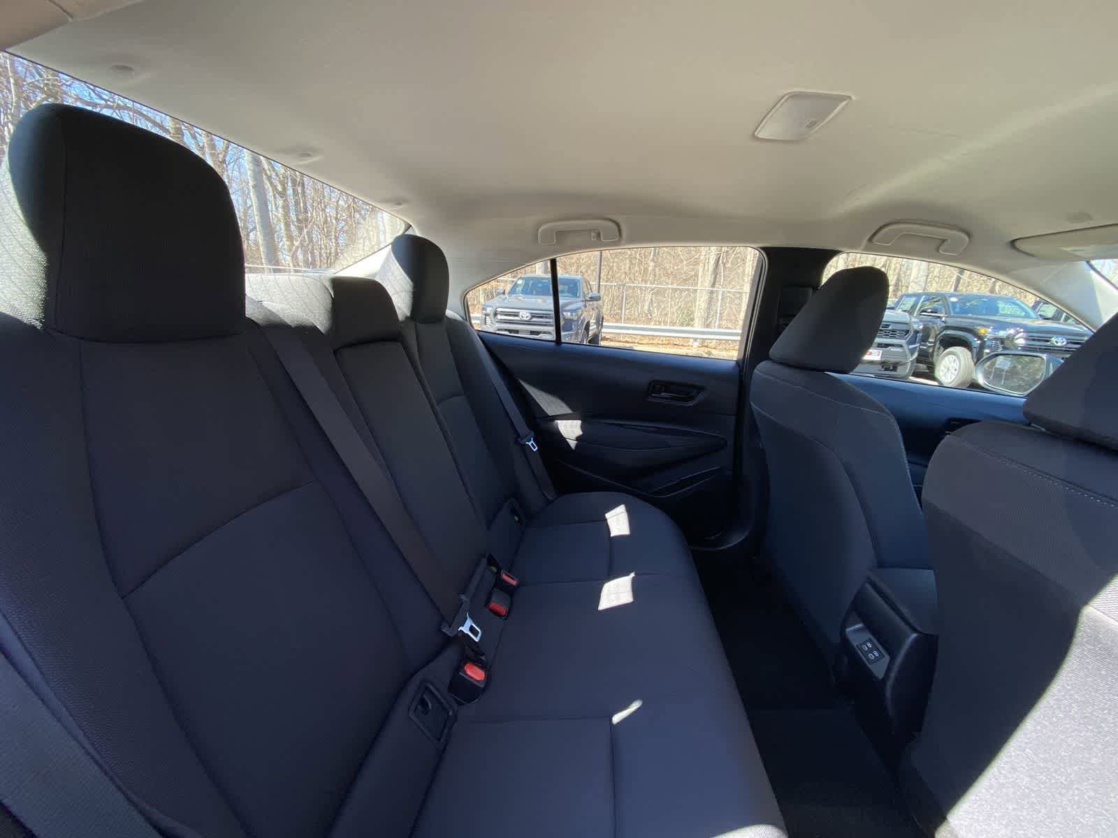 Thumbnail: 2025 Toyota Corolla - 26