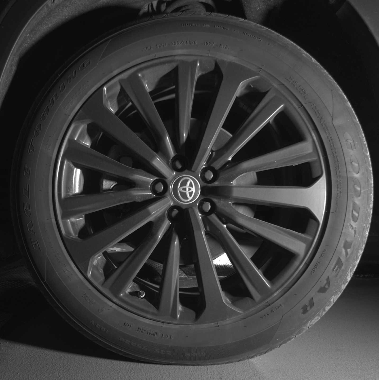 Thumbnail: 2025 Toyota Highlander - 17