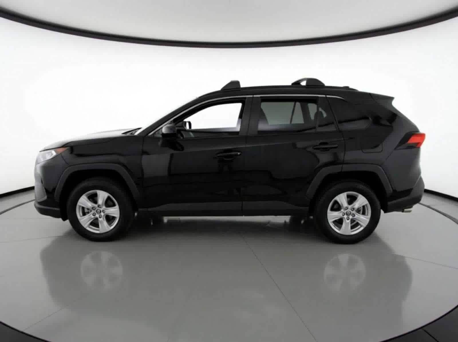 Thumbnail: 2020 Toyota RAV4 - 7