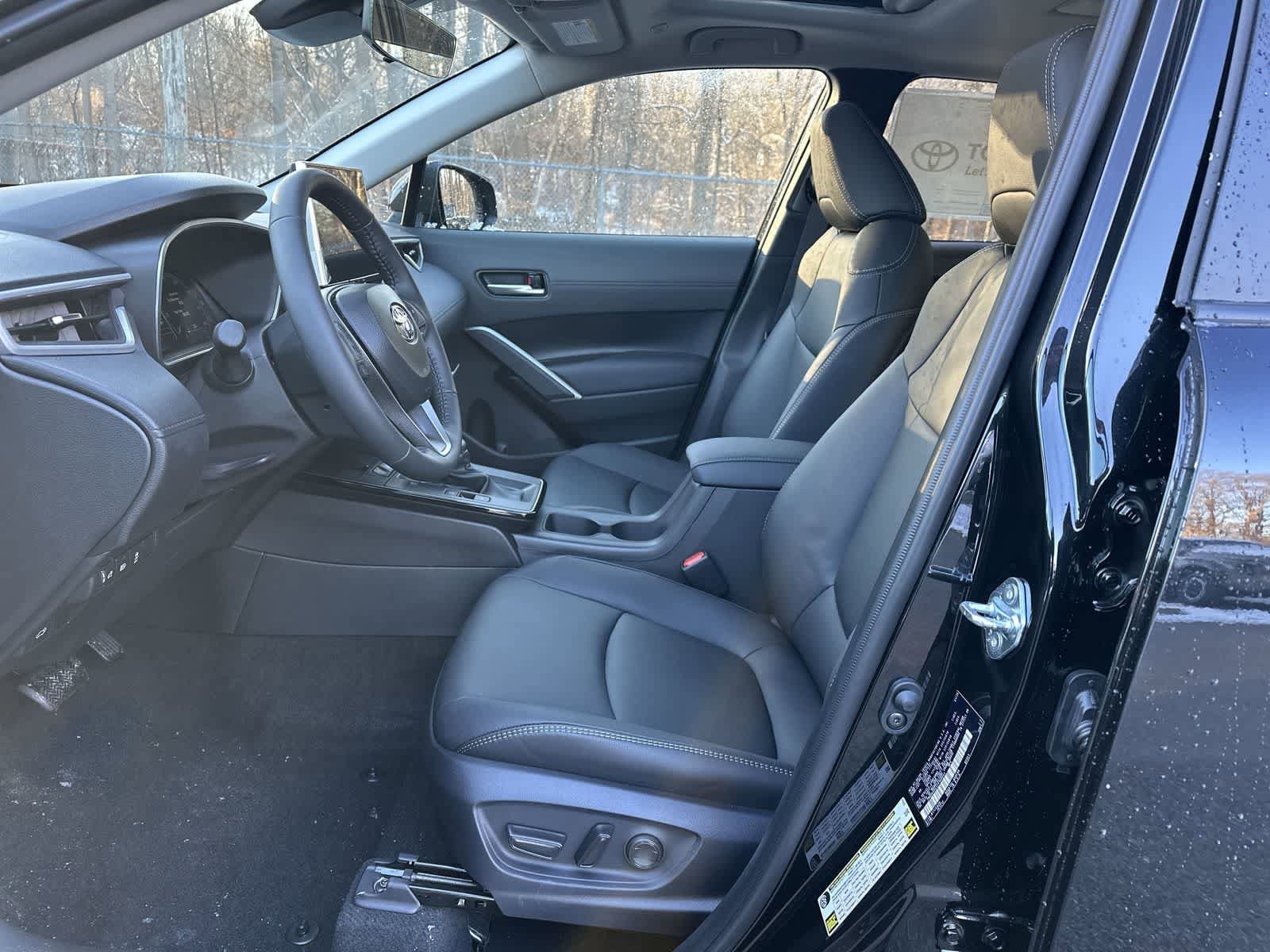 Thumbnail: 2026 Toyota Corolla Cross - 26