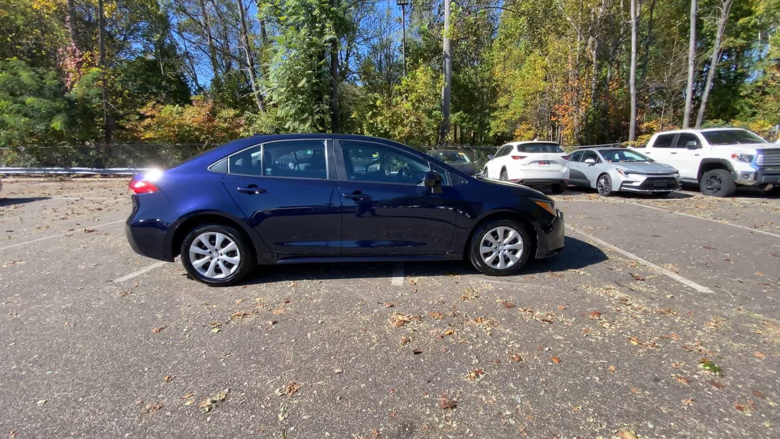 Thumbnail: 2024 Toyota Corolla - 9