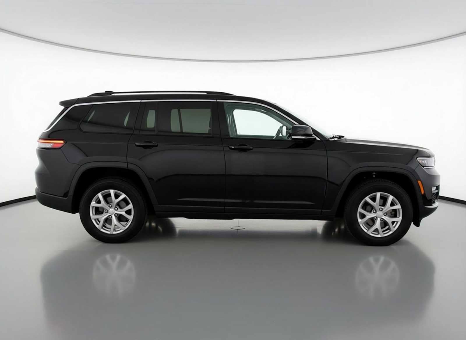 Thumbnail: 2021 Jeep Grand Cherokee L - 4