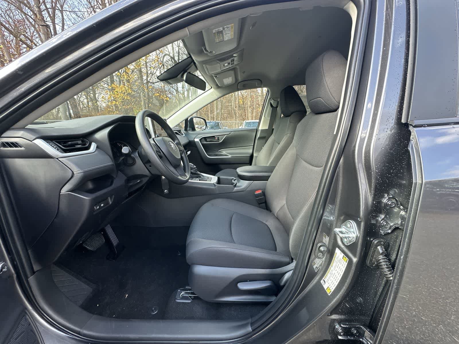 Thumbnail: 2025 Toyota RAV4 - 23