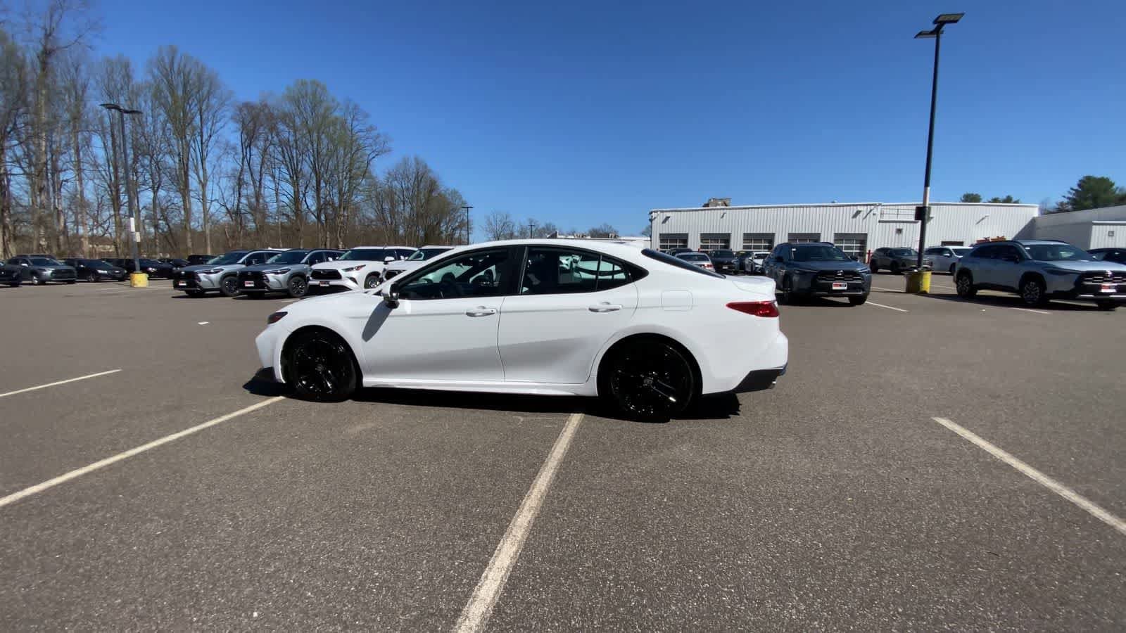 Thumbnail: 2025 Toyota Camry - 9