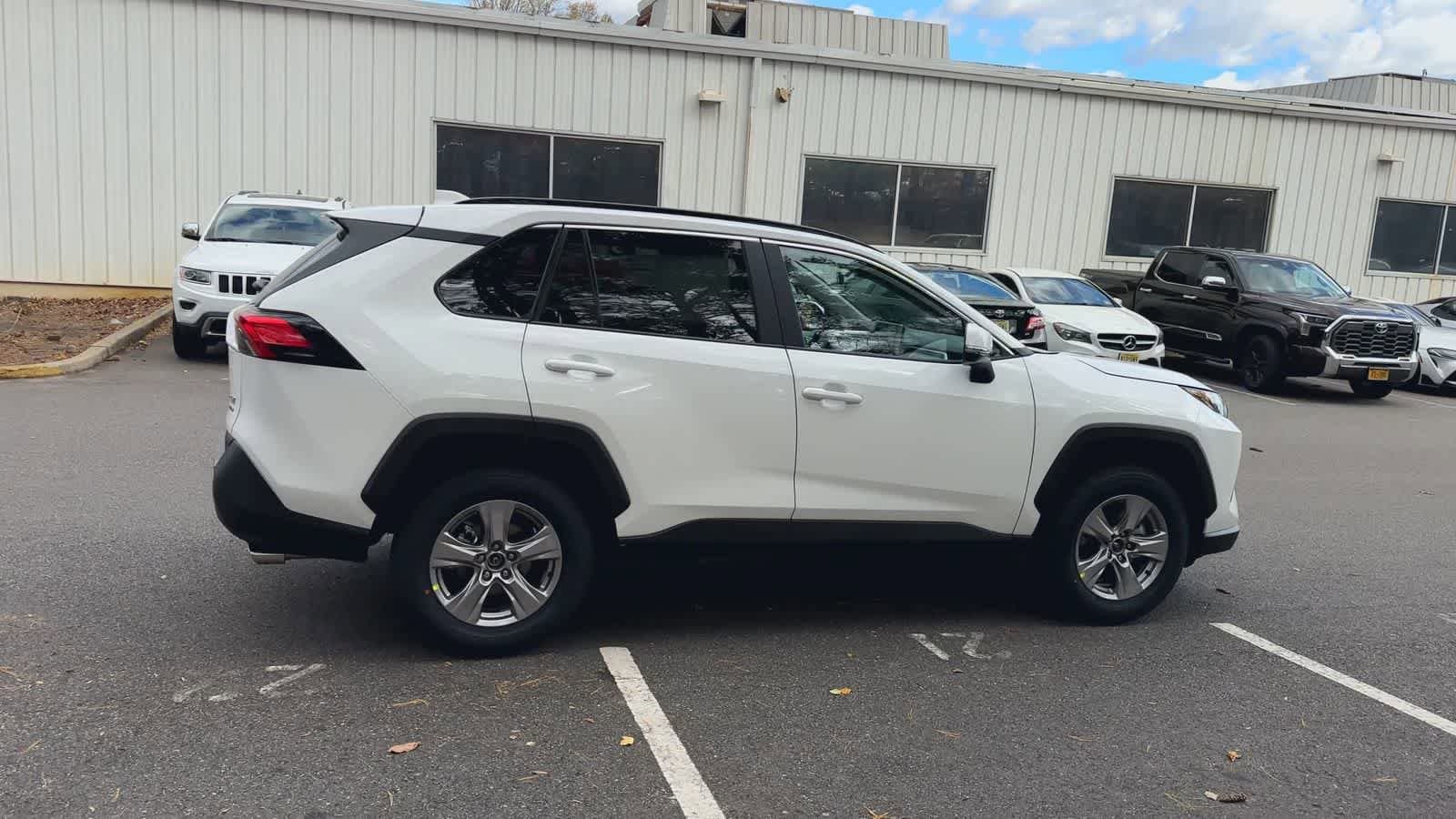 Thumbnail: 2025 Toyota RAV4 - 9