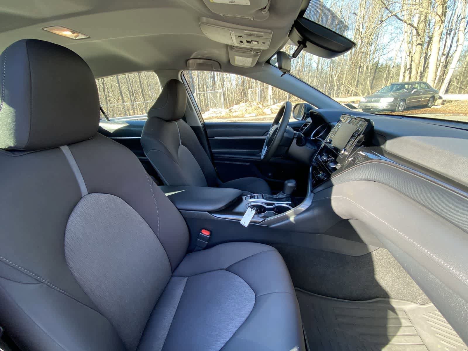 Thumbnail: 2021 Toyota Camry - 23