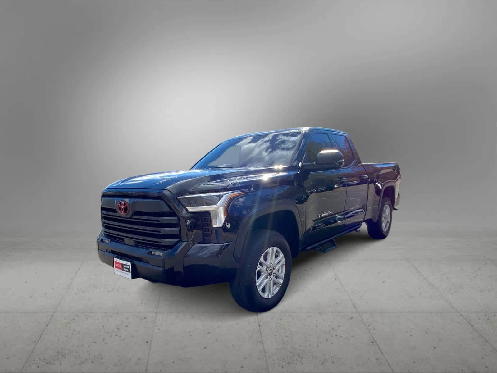 Thumbnail: 2022 Toyota Tundra - 7