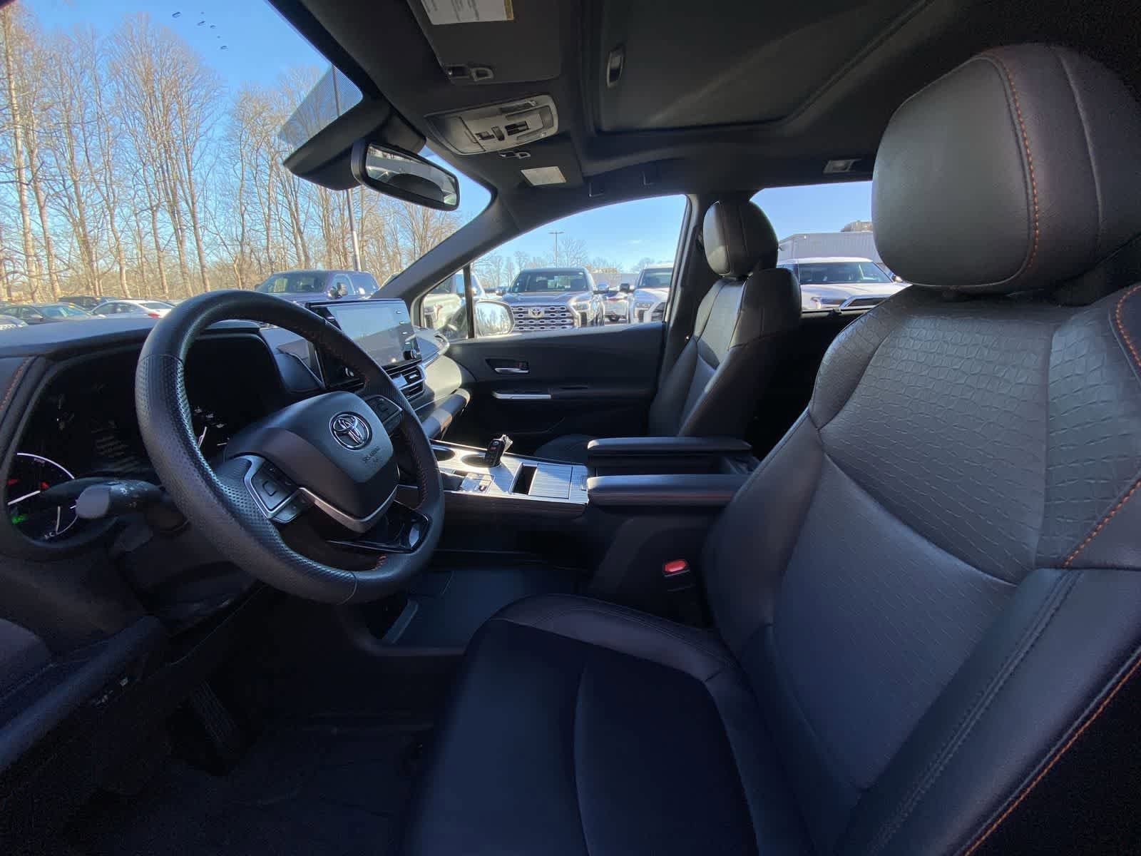 Thumbnail: 2023 Toyota Sienna - 20