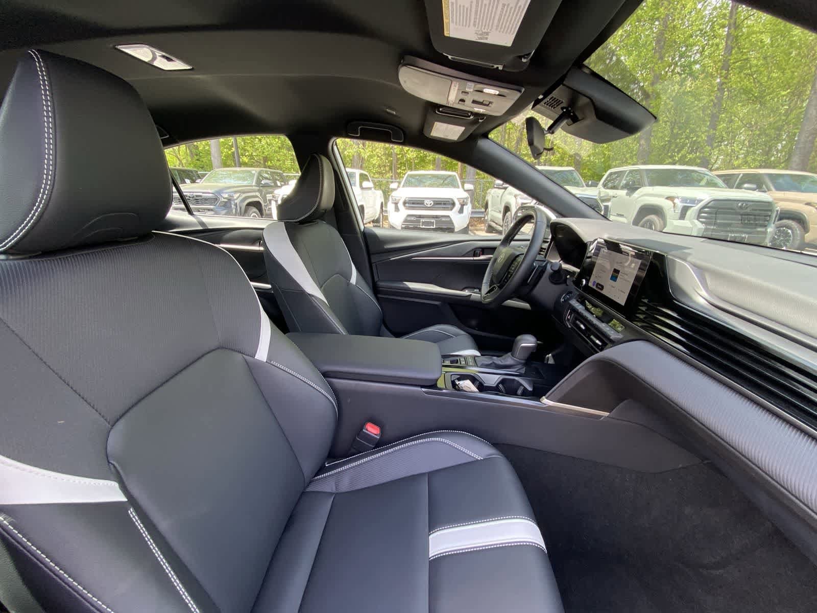 Thumbnail: 2025 Toyota Camry - 20