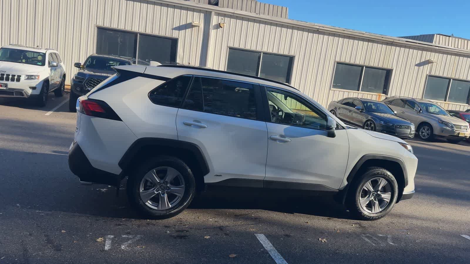 Thumbnail: 2025 Toyota RAV4 - 9