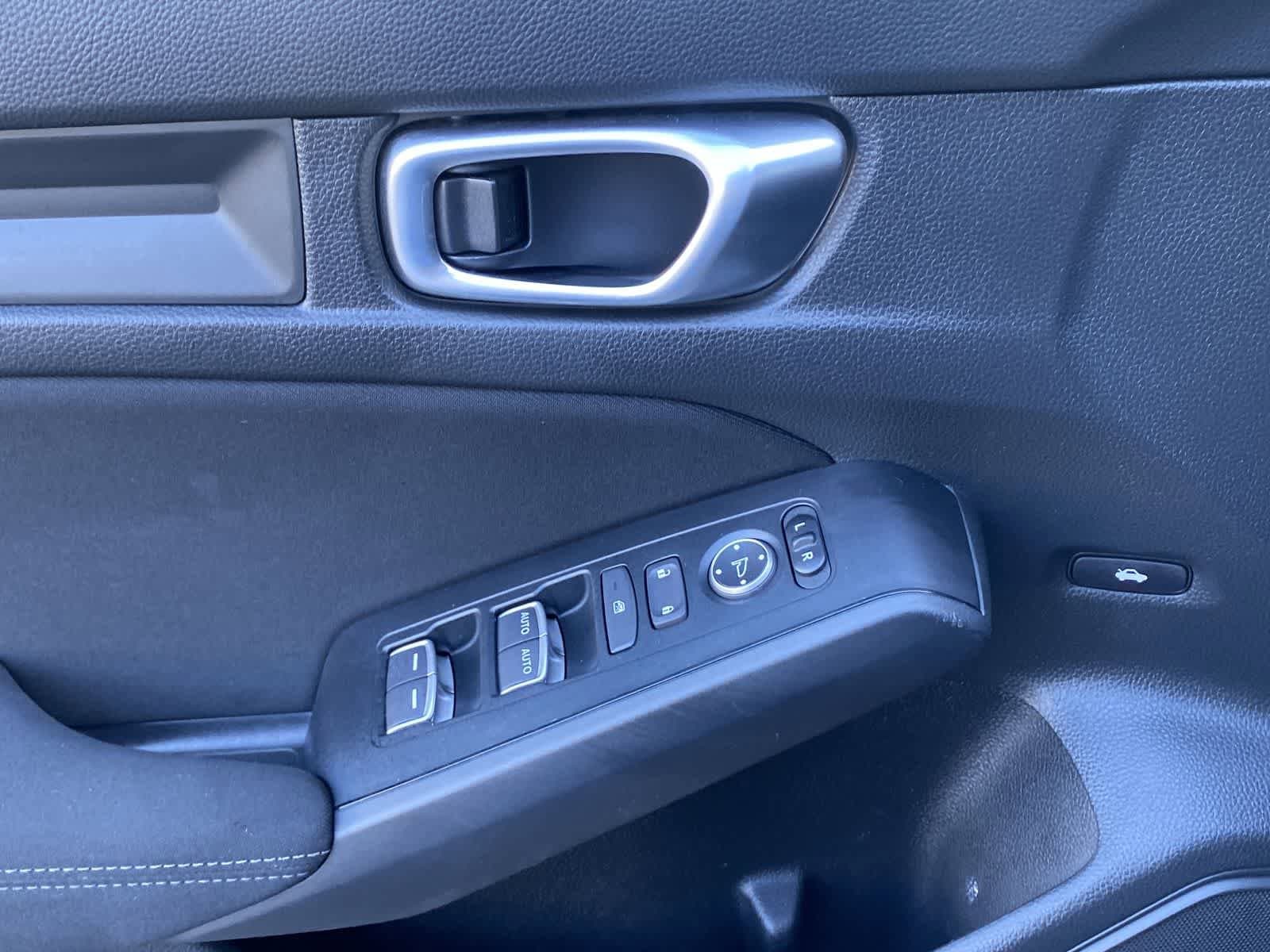 Thumbnail: 2024 Honda Civic - 15