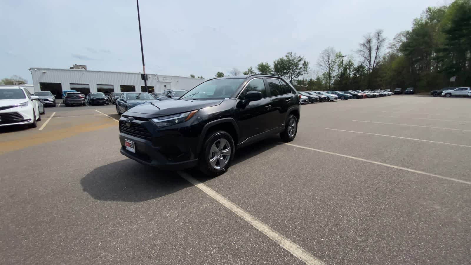 Thumbnail: 2025 Toyota RAV4 - 7