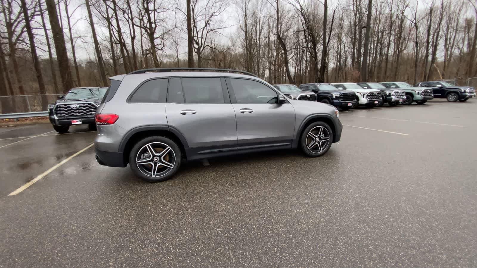 Thumbnail: 2021 Mercedes-Benz GLB - 5