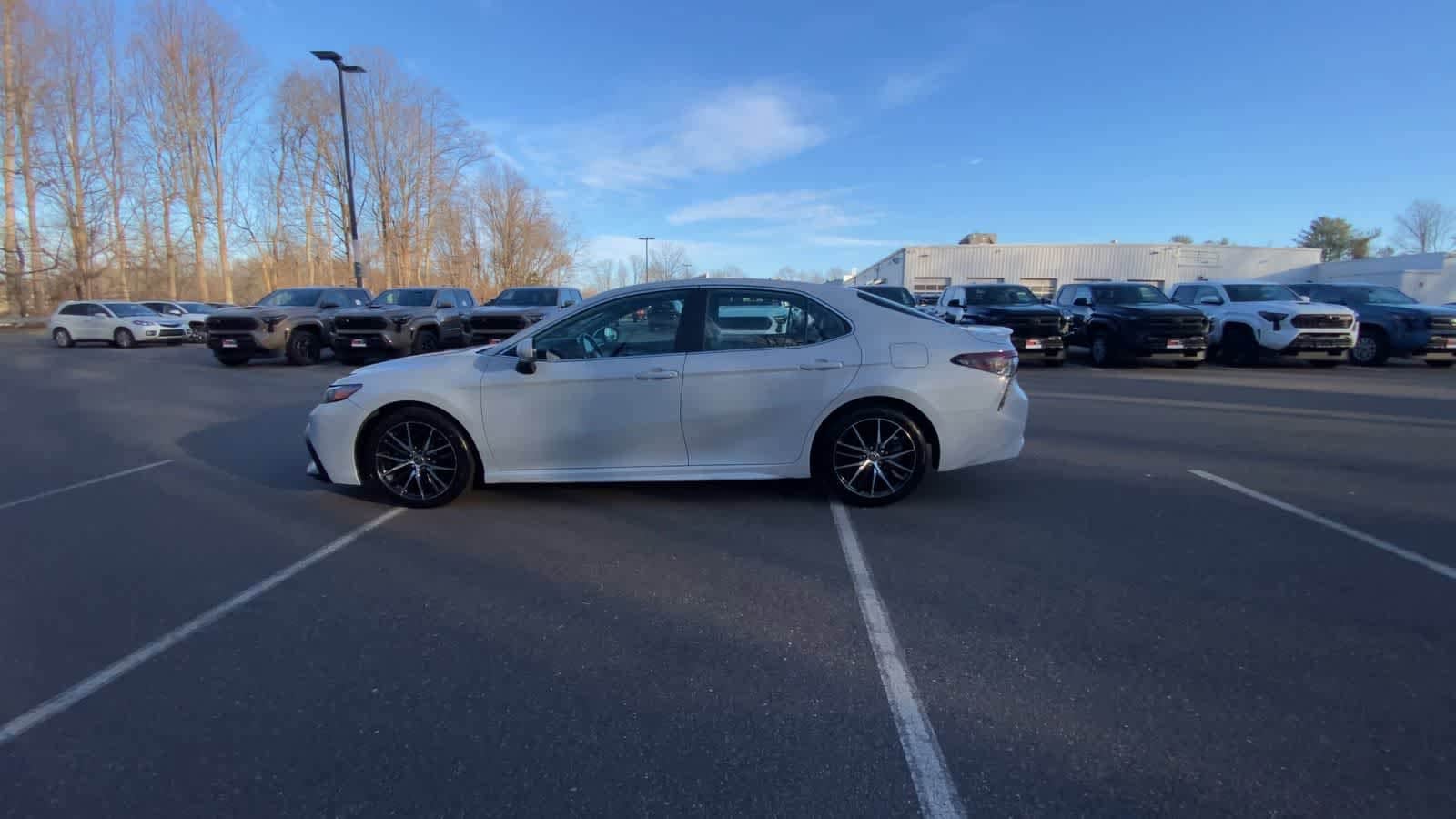 Thumbnail: 2023 Toyota Camry - 5