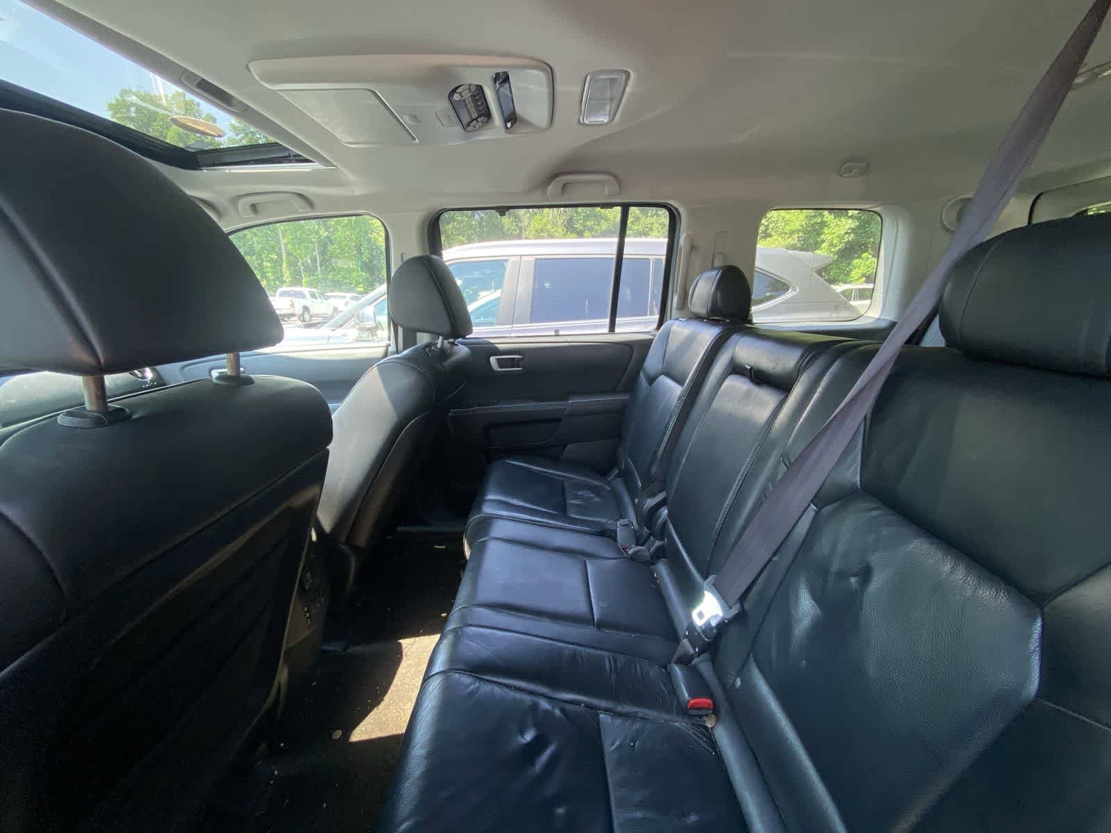 Thumbnail: 2010 Honda Pilot - 10