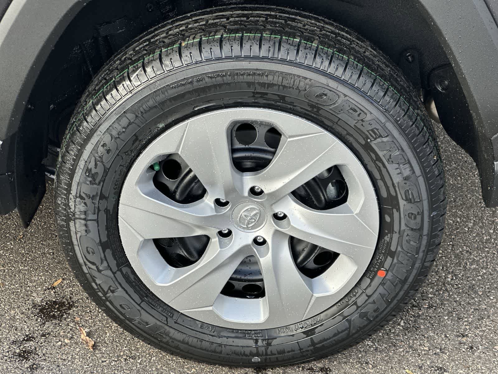 Thumbnail: 2025 Toyota RAV4 - 11