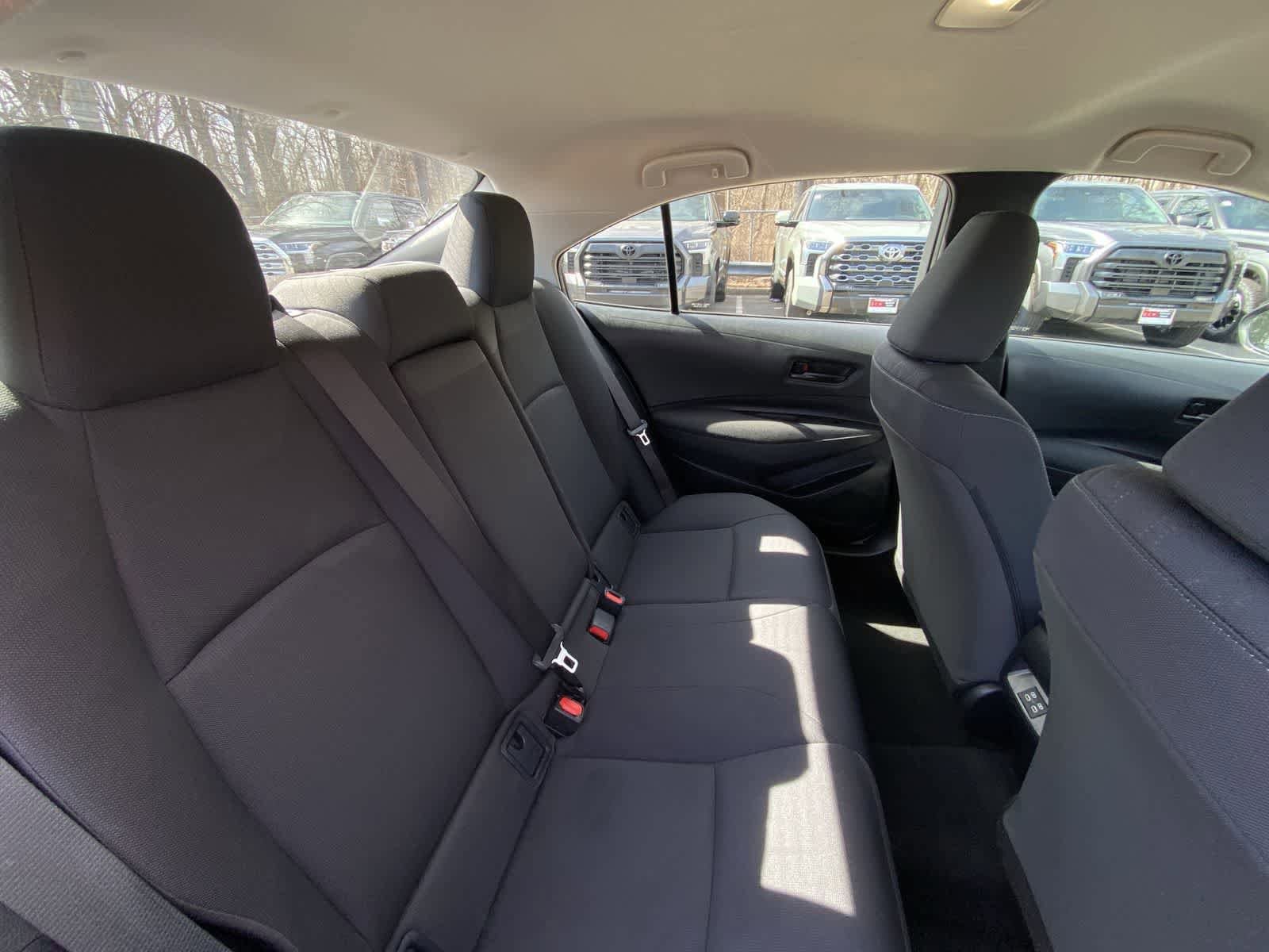 Thumbnail: 2025 Toyota Corolla - 26