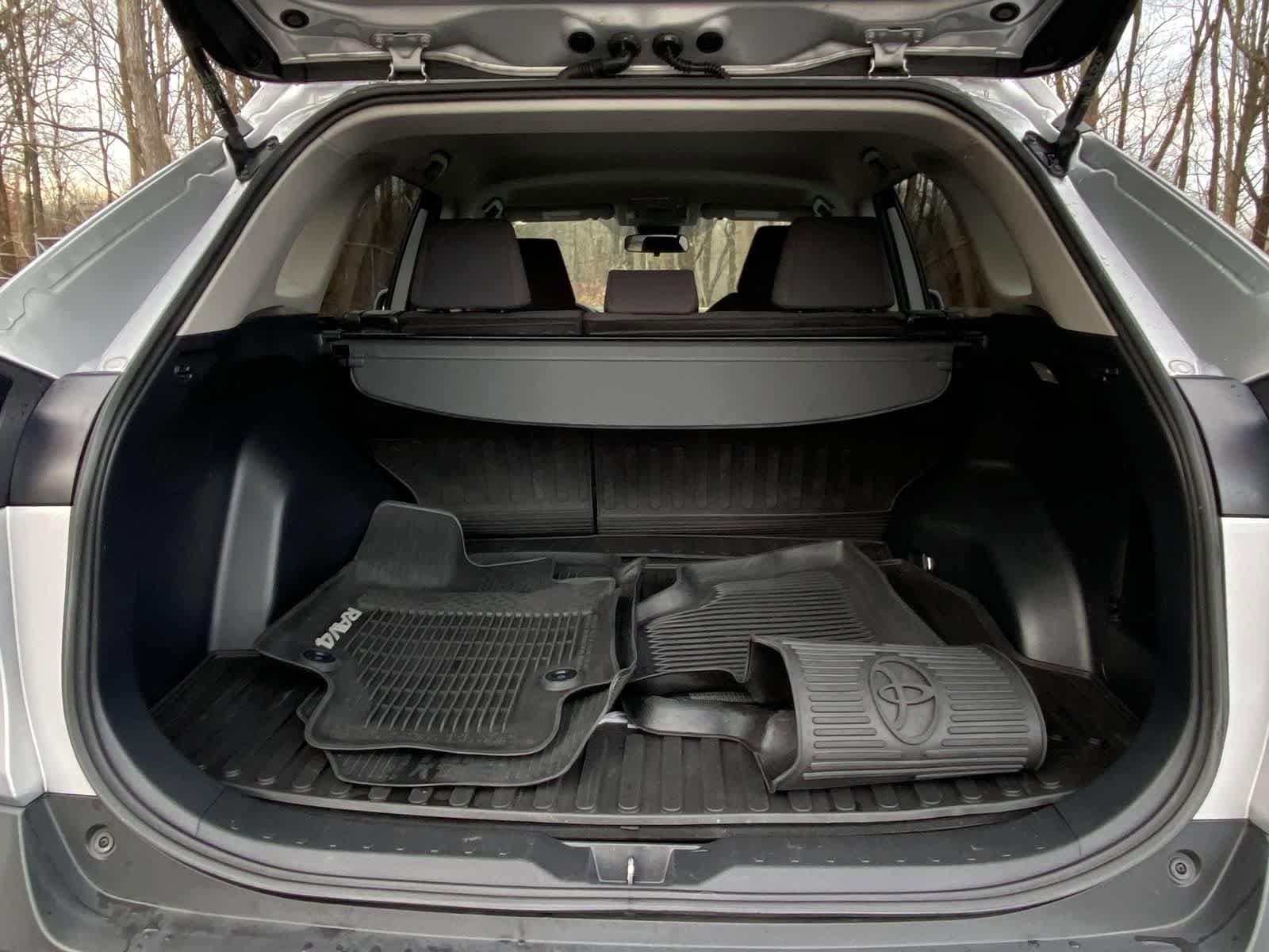 Thumbnail: 2019 Toyota RAV4 - 15