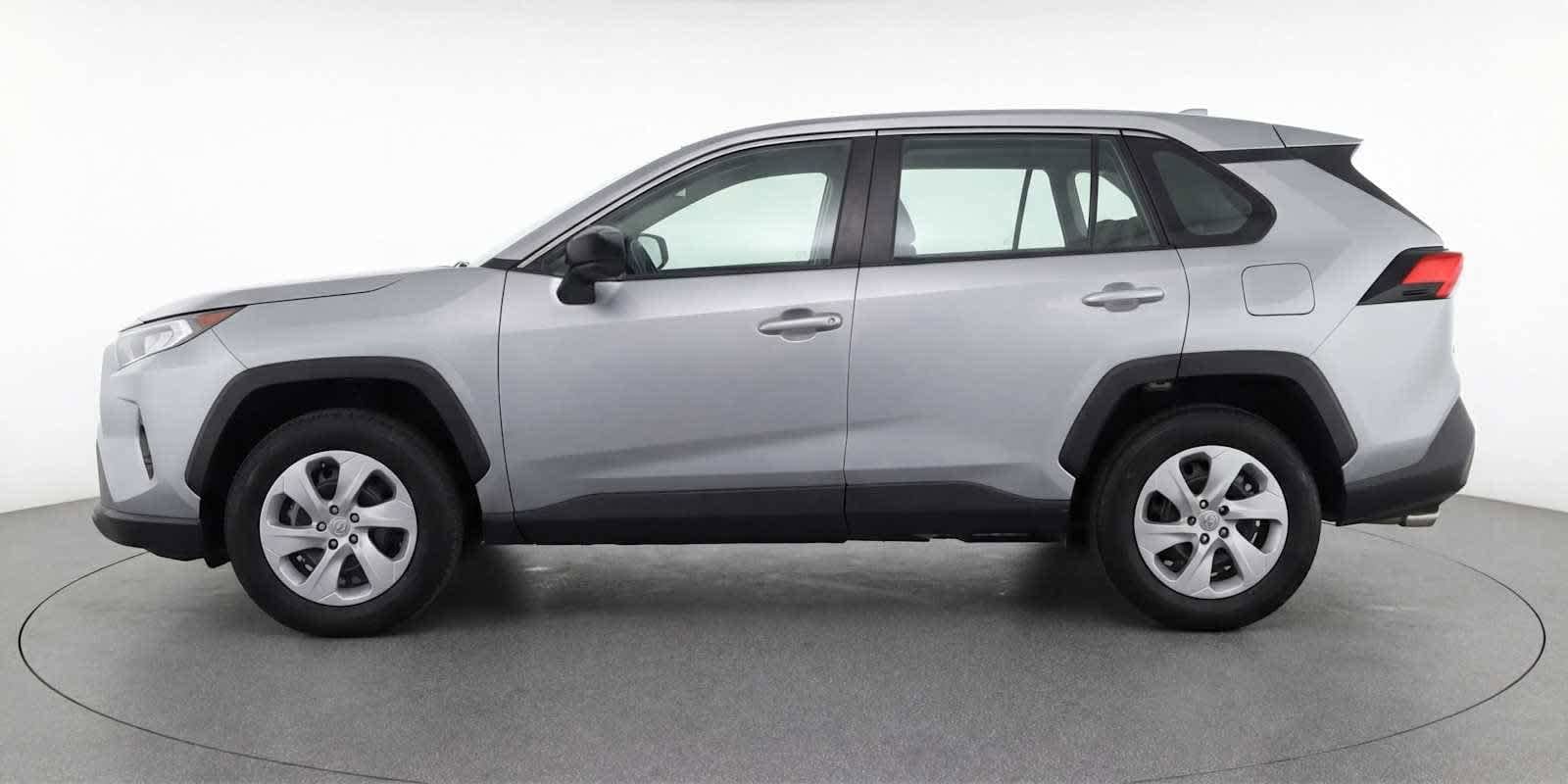 Thumbnail: 2024 Toyota RAV4 - 9