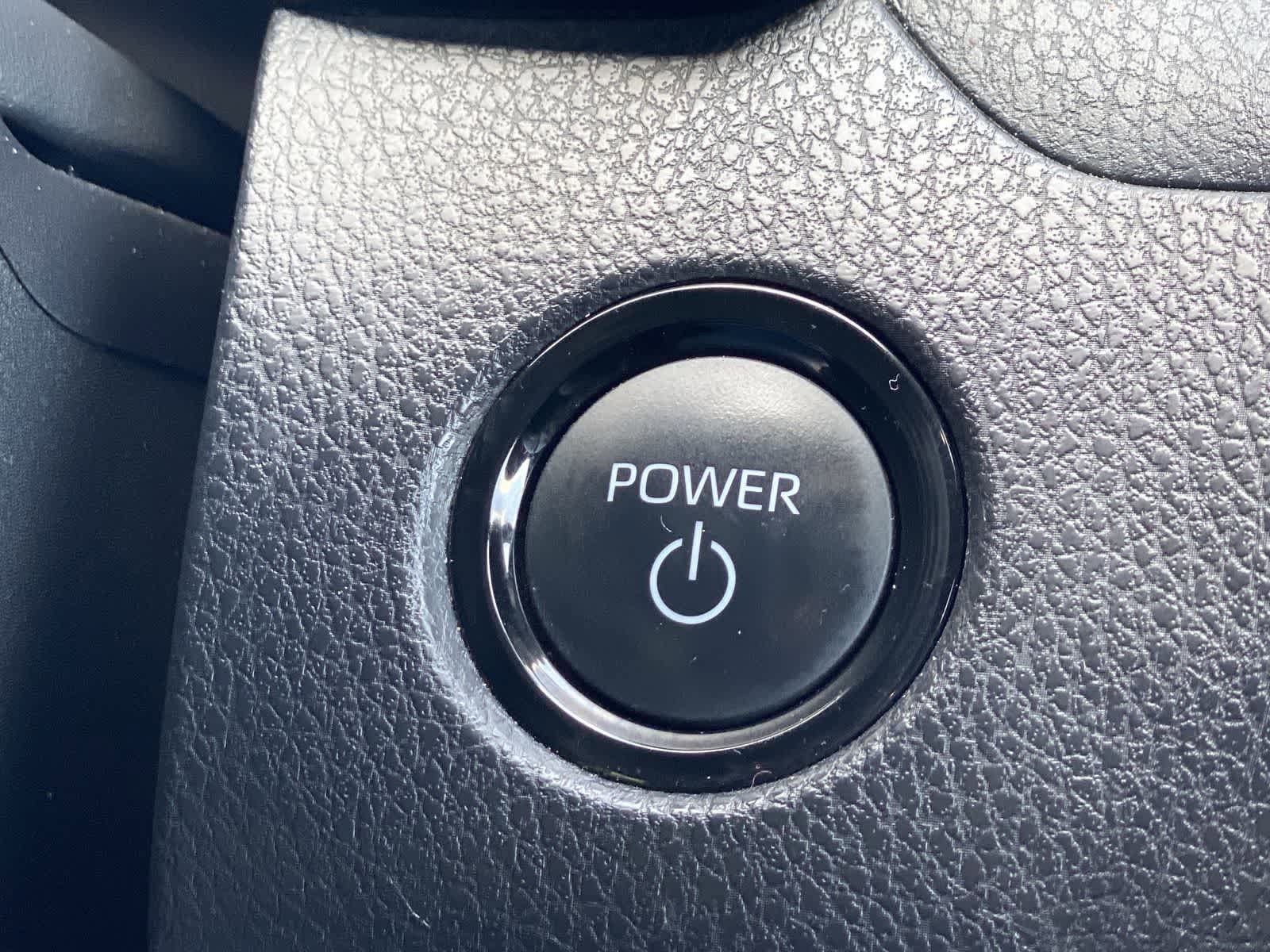 Thumbnail: 2025 Toyota Camry - 32