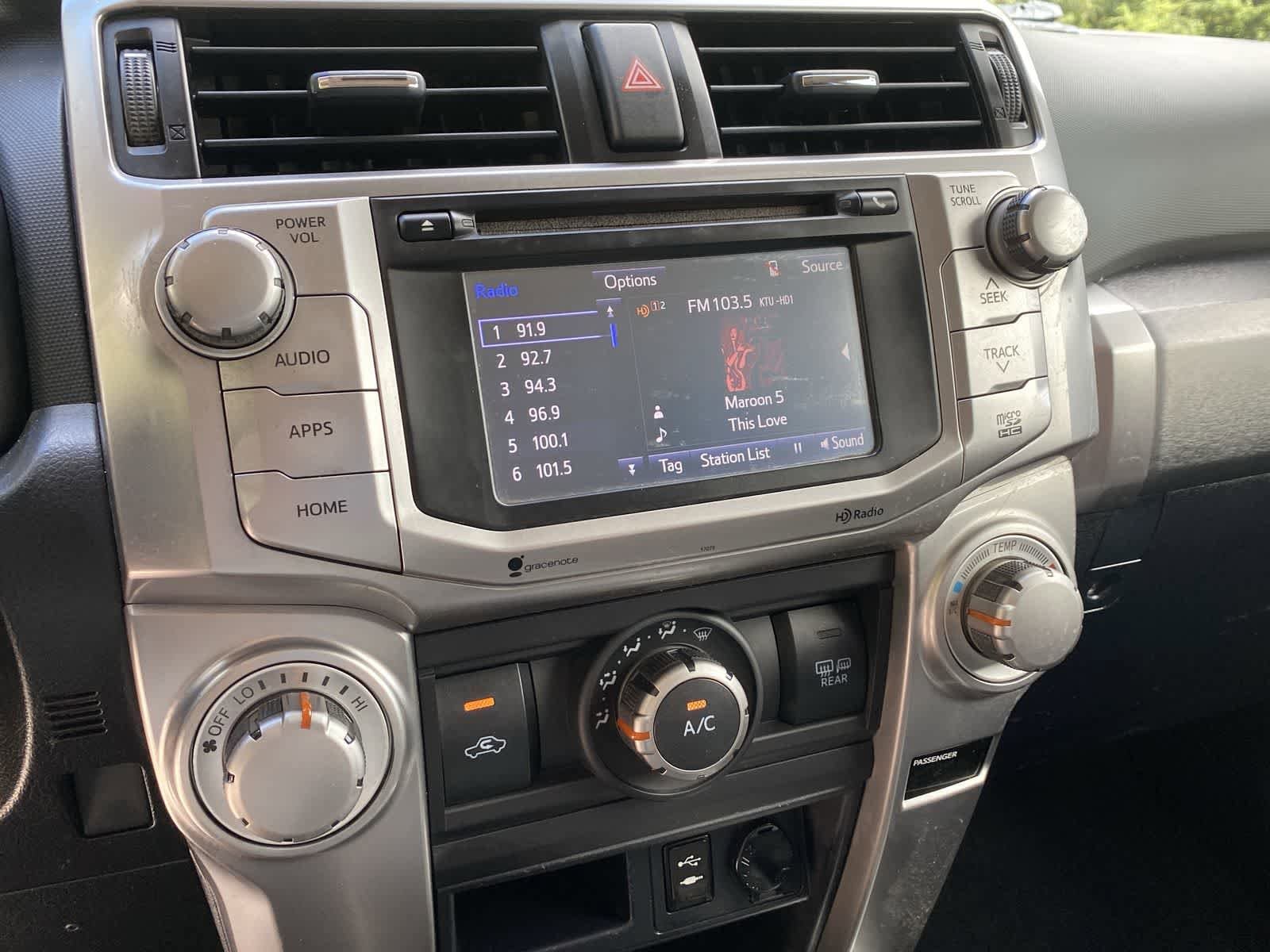 Thumbnail: 2014 Toyota 4Runner - 26