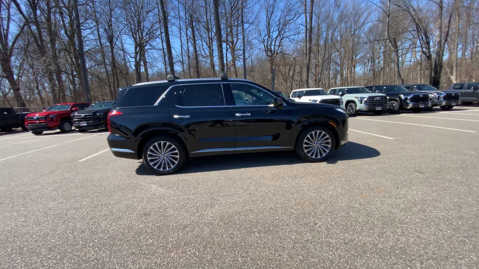 Thumbnail: 2023 Hyundai Palisade - 3