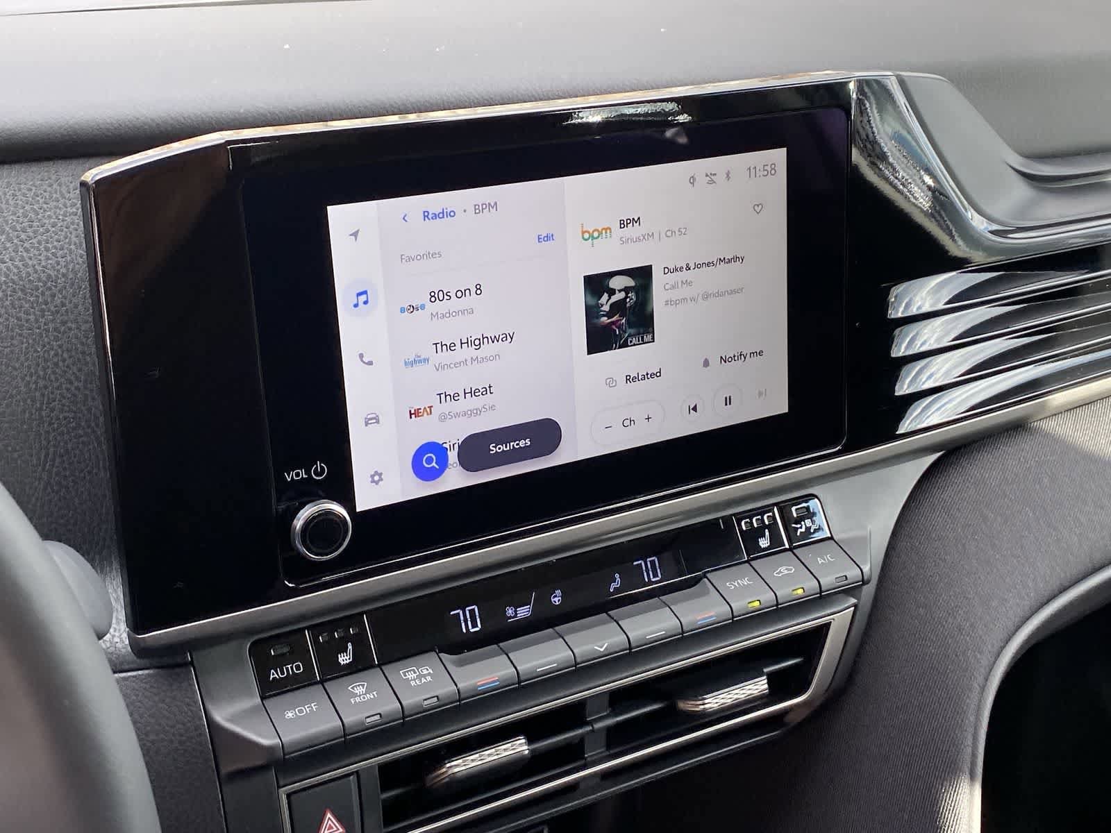 Thumbnail: 2025 Toyota Camry - 32