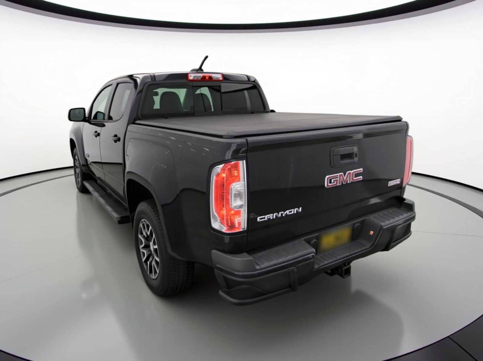 Thumbnail: 2017 GMC Canyon - 11