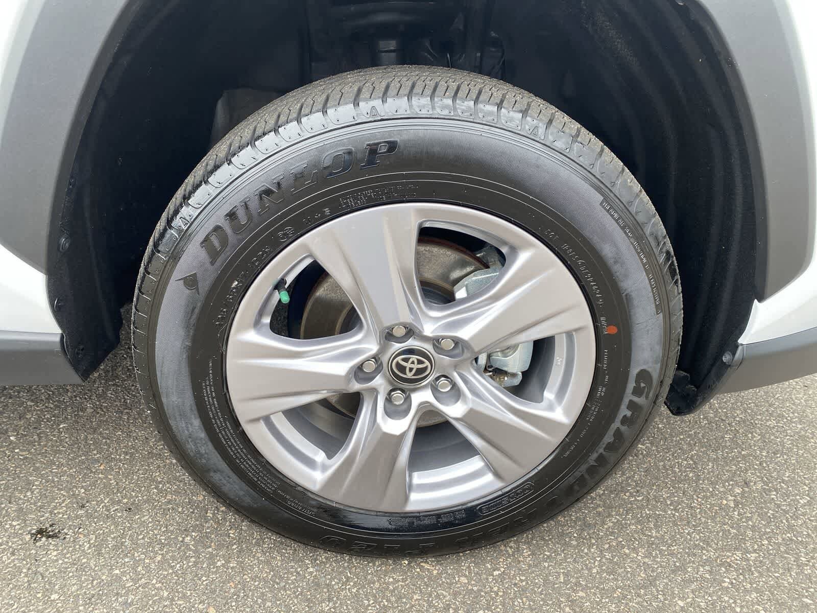 Thumbnail: 2025 Toyota RAV4 - 17